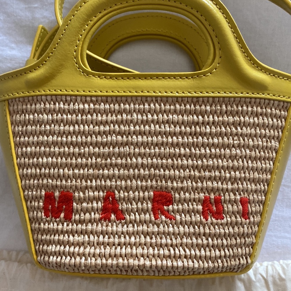 🪩🛍️FLASH SALE🛍️🪩 Marni Micro Tropicalia Bag in Sand Storm/Acid